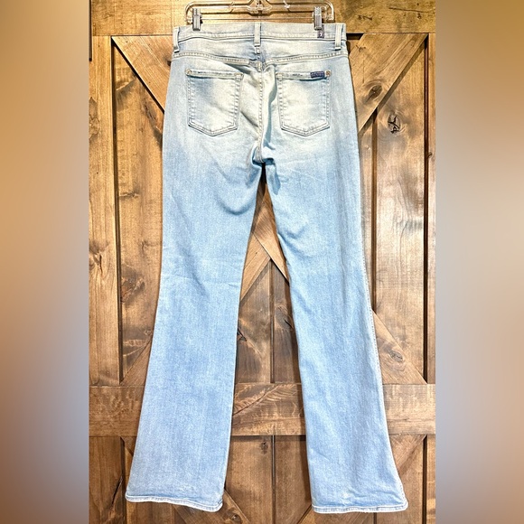 Like New!! 7FAMK Light Wash High Waist Vintage Bootcut Jeans - Picture 3 of 15
